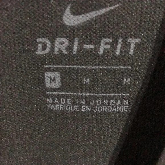 Nike Dri-Fit base layer round neck long sleeve athletic top, thumb holes, - Picture 7 of 9